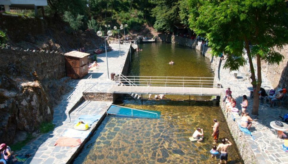 Chez Louise: Onde A Serra Beija O Ceu Луса Экстерьер фото
